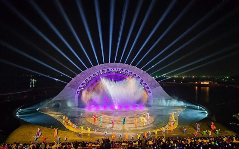 Kiss Of The Sea: Show diễn Phú Quốc sử dụng công nghệ đa phương tiện