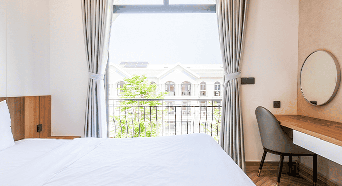 ảnh banner lalisa hotel trang chủ dọc 03