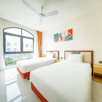 banner trang chủ dọc 05