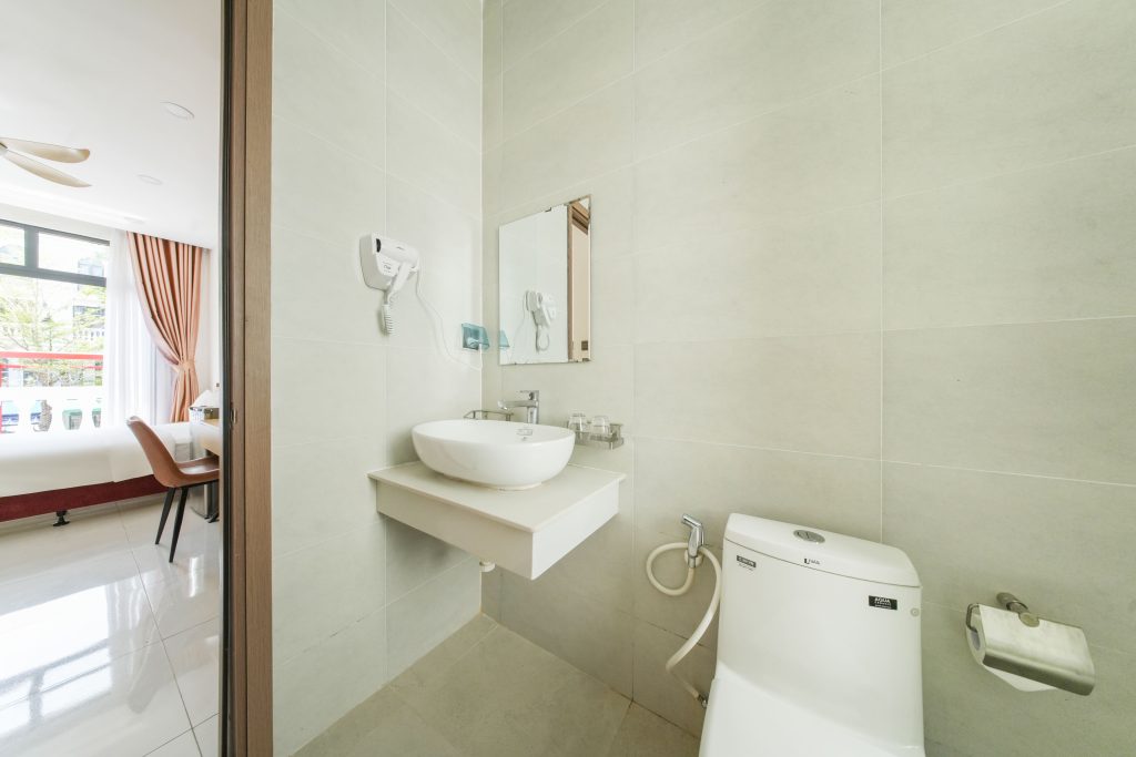 phong-don-tieu-chuan-lalisa-hotel