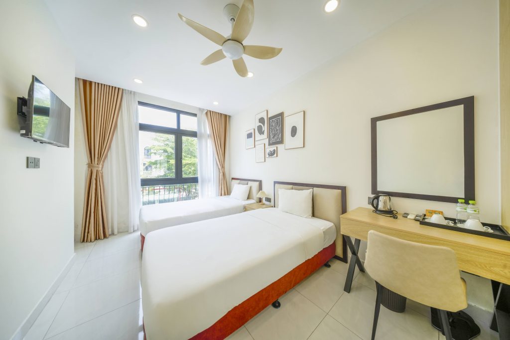 Phòng twin 121 Lalisa Hotel