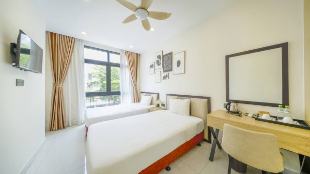 Phòng twin 121 Lalisa Hotel